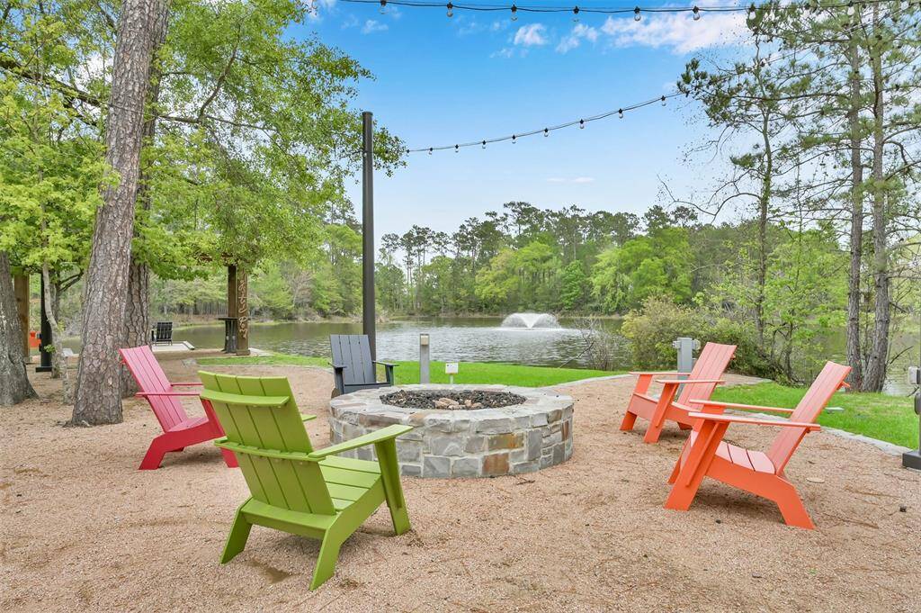 PRIME LOCATION in Central Village located just down the street from one of the many community parks and around the corner from the main community amenities! Take advantage of all that GCP has to offer including a resort style pool, ponds/lakes, nature trails, fitness center, clubhouse, PICKLE BALL COURTS (coming soon), bball court, sand volleyball, parks, & more!