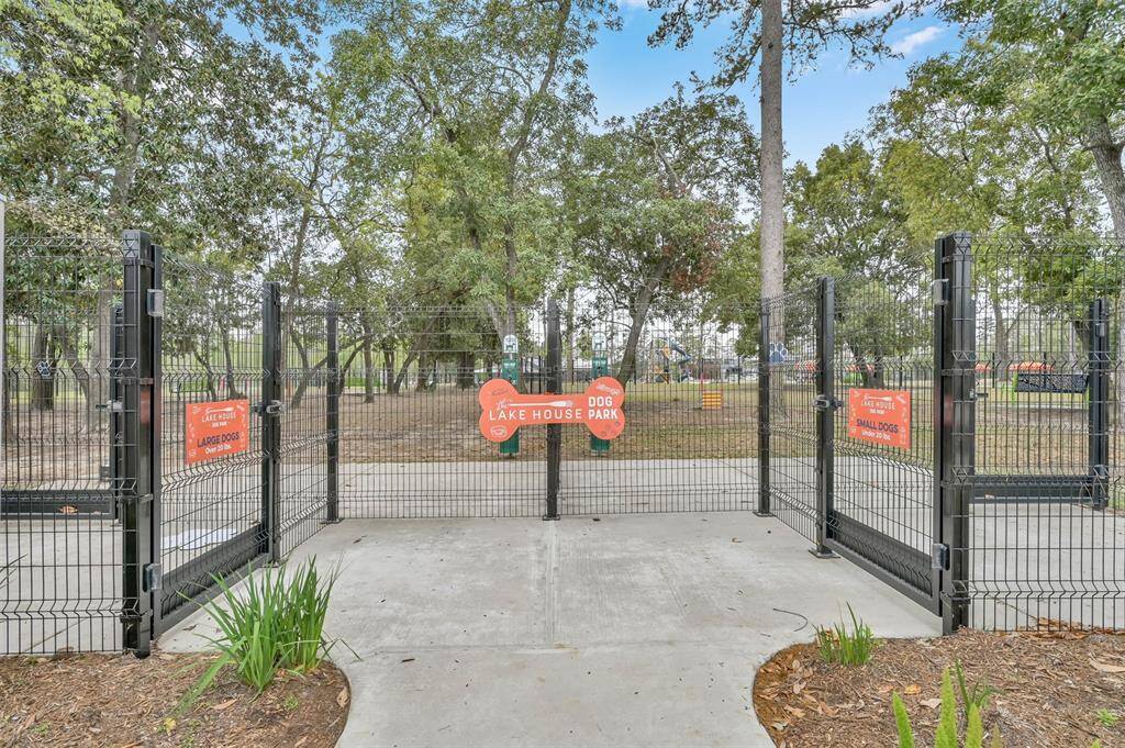 PRIME LOCATION in Central Village located just down the street from one of the many community parks and around the corner from the main community amenities! Take advantage of all that GCP has to offer including a resort style pool, ponds/lakes, nature trails, fitness center, clubhouse, PICKLE BALL COURTS (coming soon), bball court, sand volleyball, parks, & more!