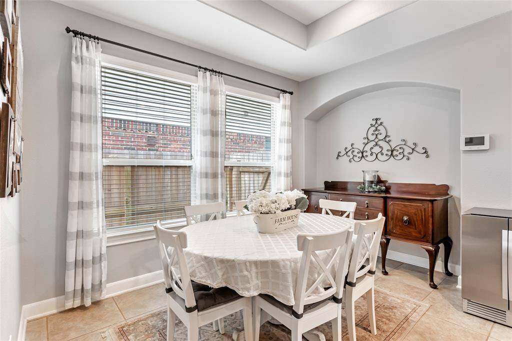 Breakfast Room