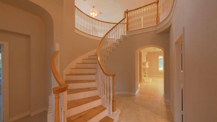 Gorgeous Grand Entrance Stairs Front Foyer