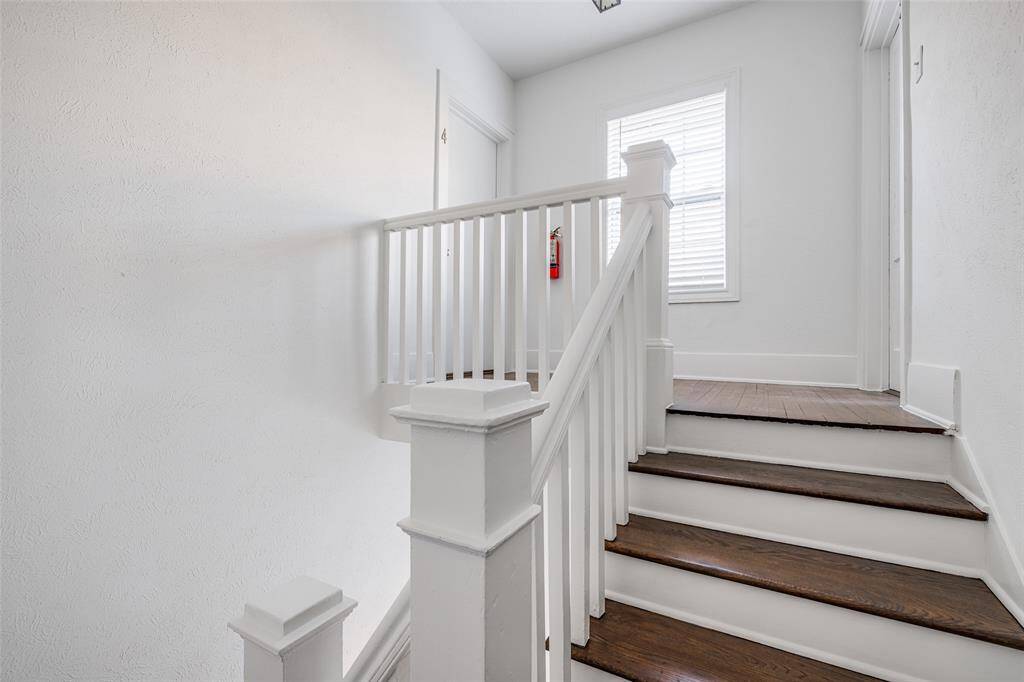 2nd Floor Foyer