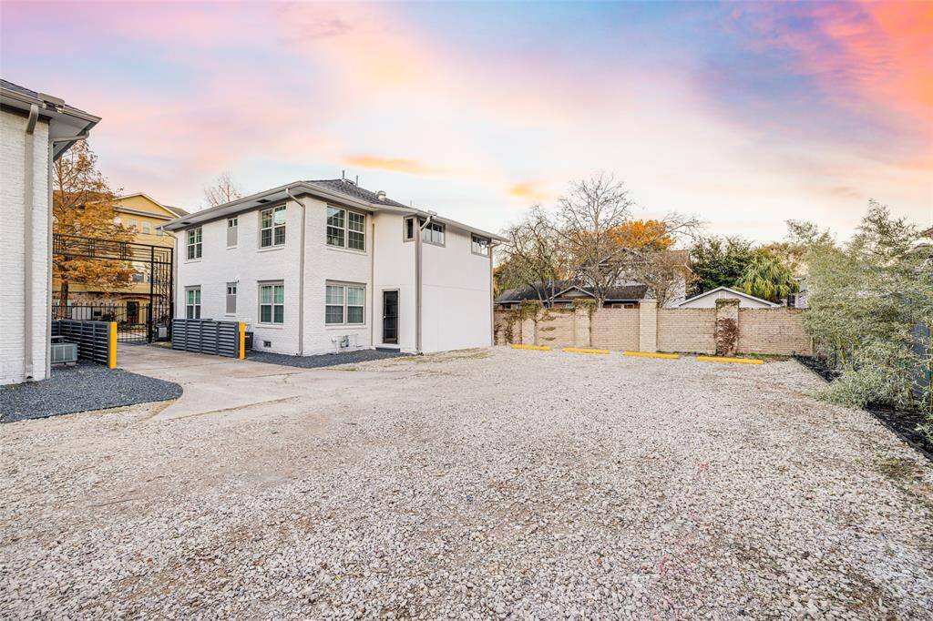 Completely Gated. Unassigned Parking. On-site washer and dryer.