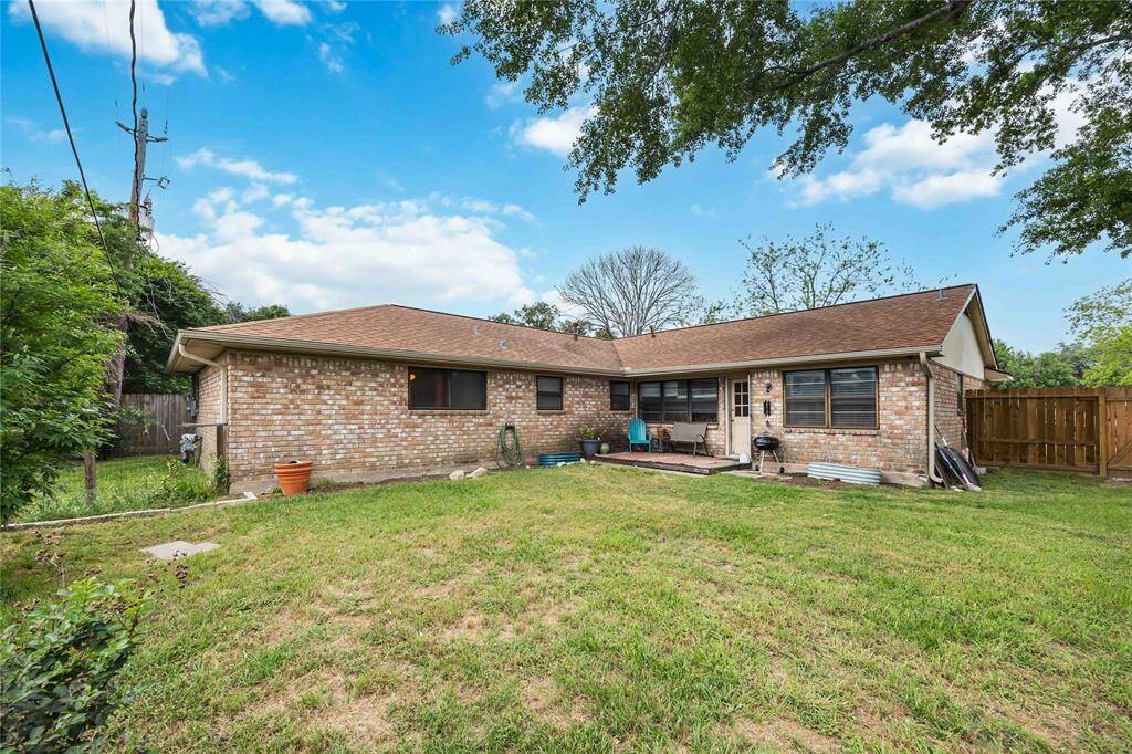 With area on the side of the home and the large open space seen here, you'll have lots of space to design your backyard exactly the way you want it!