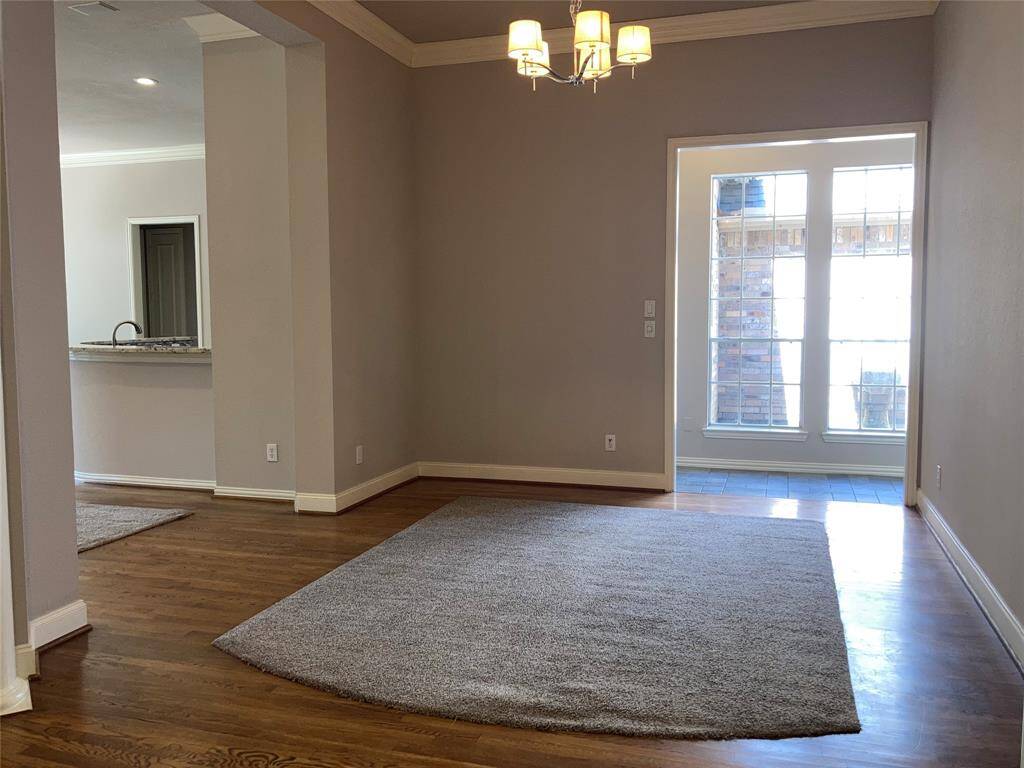 Formal dining
