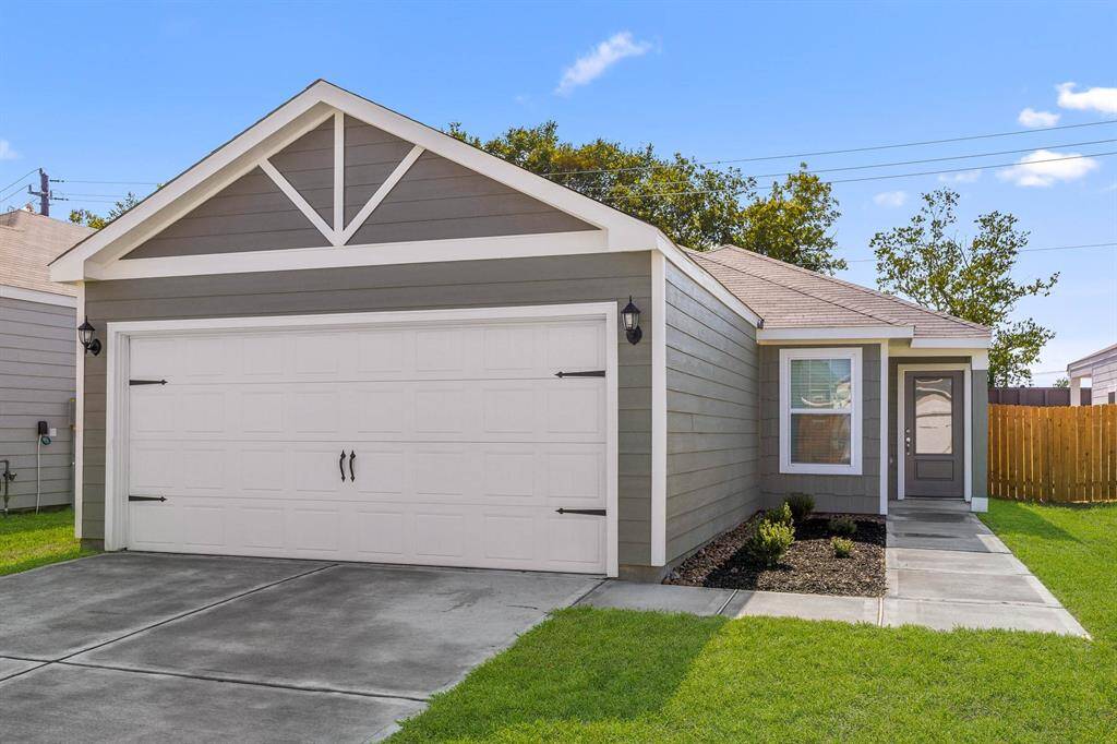 The welcoming exterior of the Atticus in the Park Vista at El Tesoro community.