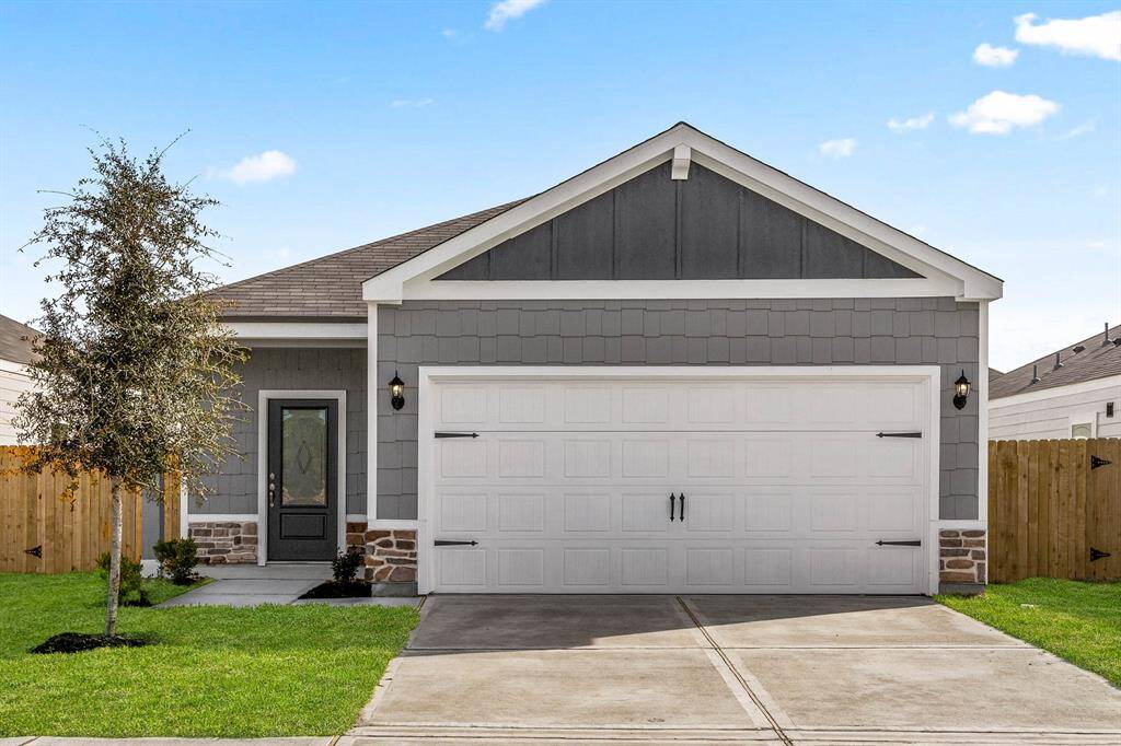 The inviting exterior of the Dogwood at Park Vista at El Tesoro.