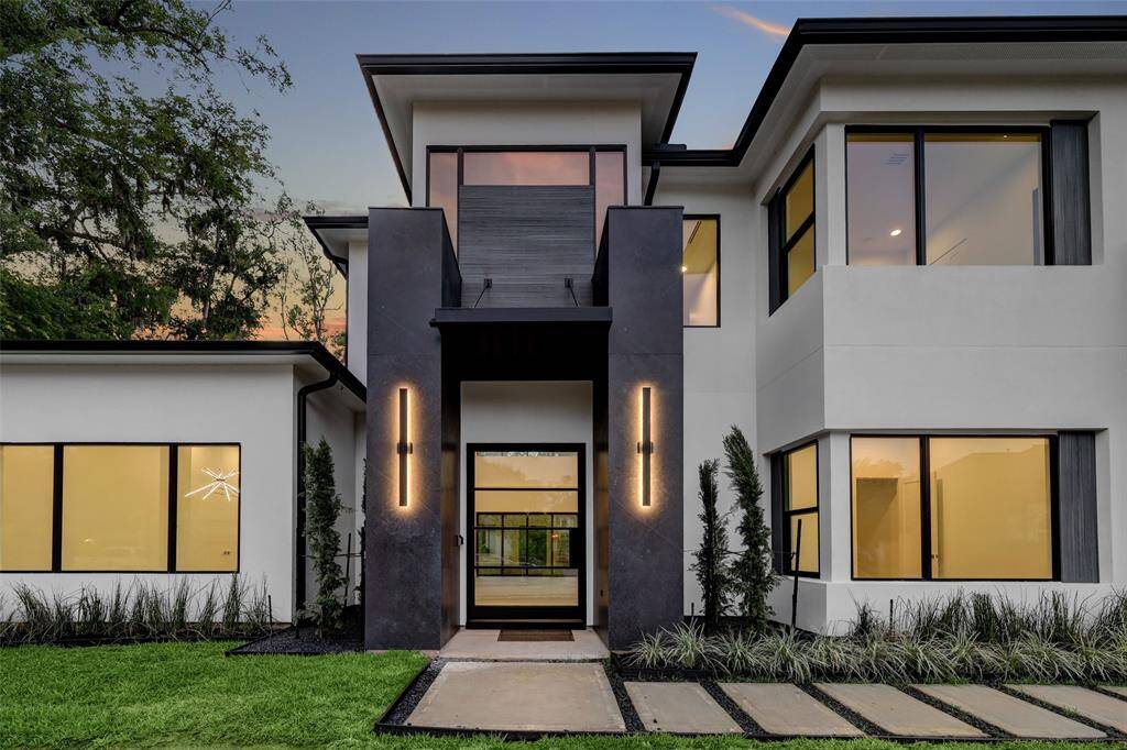 Experience actual modern luxury in this stunning new construction residence ...