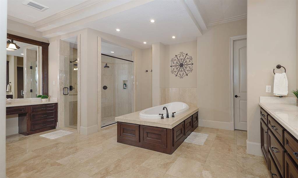 Incredible, oversized shower with dual rainfall shower heads