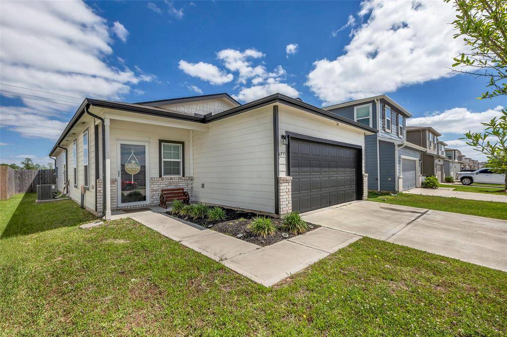 Welcome to 6931 Forbes Run!