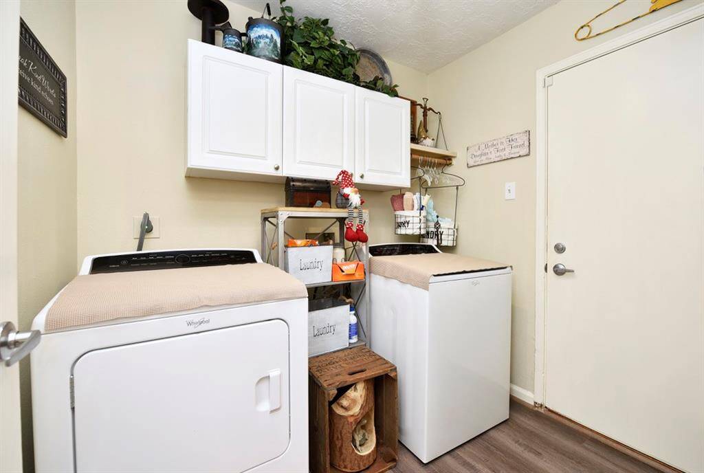Washer & Dryer included