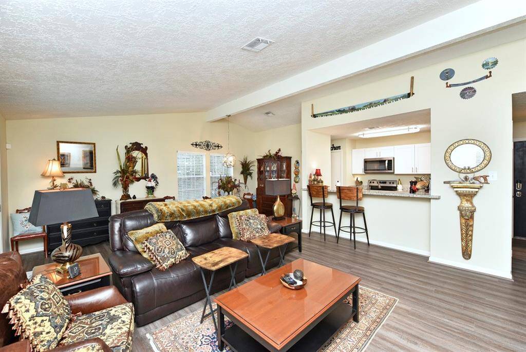 LIving/Family room is open to the kitchen