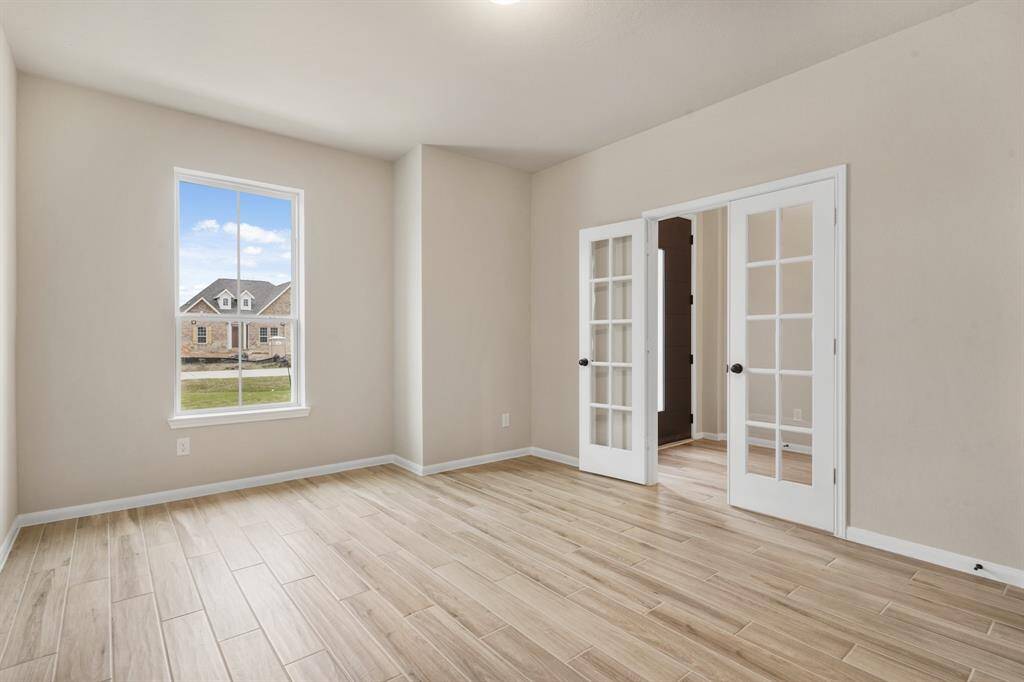 Convenient home office (*Photo not of actual home and used for illustration purposes only.)