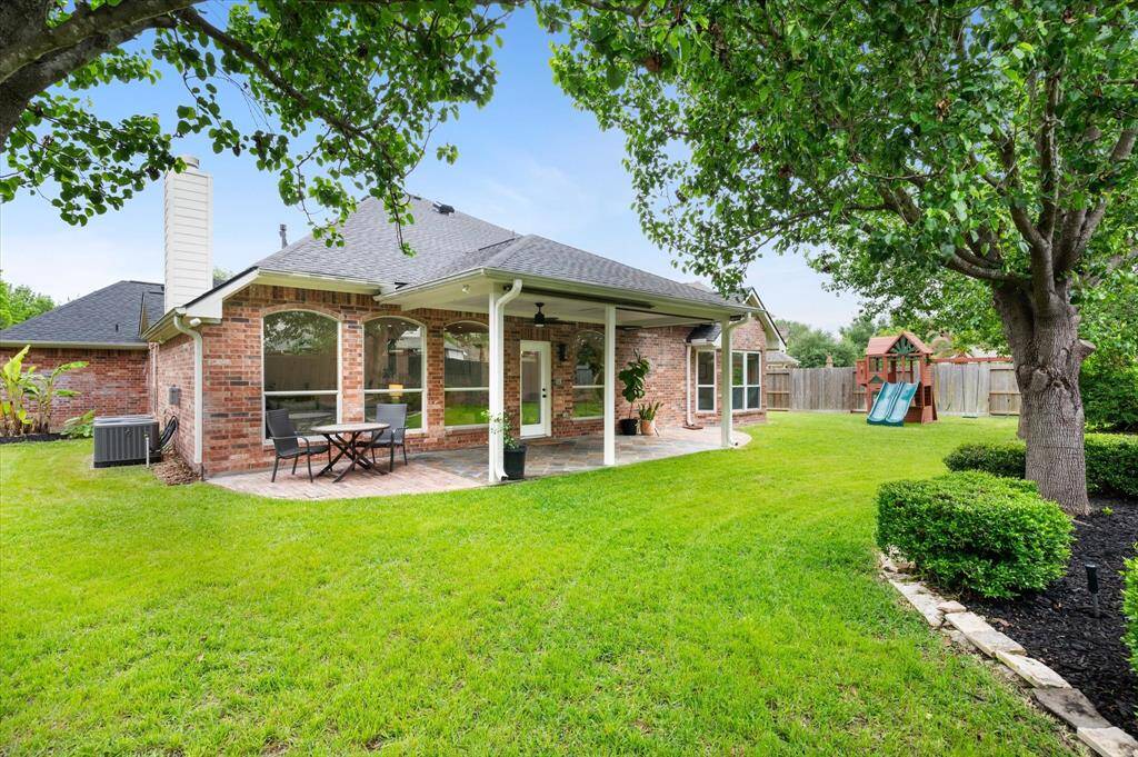 Even with the expansive patio,there’s still an abundance of greenspace, perfect for children to play,pets to roam, or whatever activitiesyou desire.