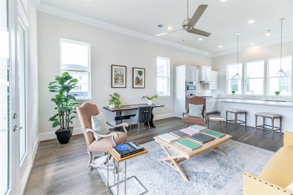 Similar plan showing furnished.....plenty of room for lots of seating and moving around.