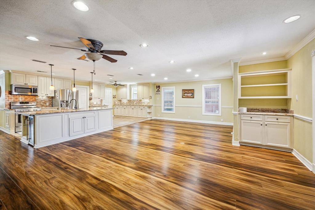 Spacious, open-concept family room ideal for gatherings and everyday living.