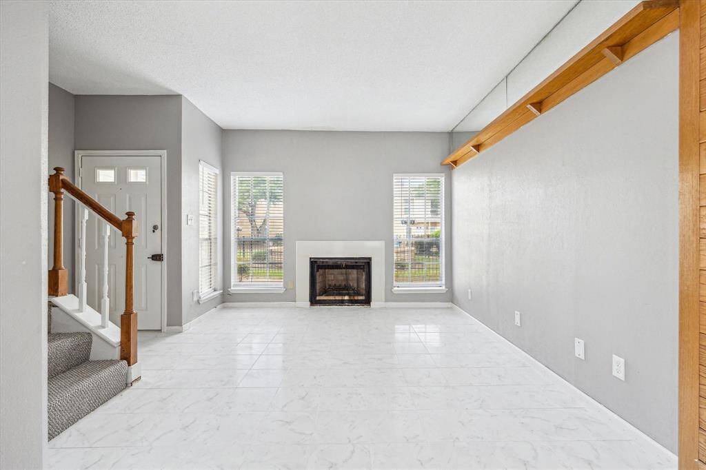 Living room with fire place