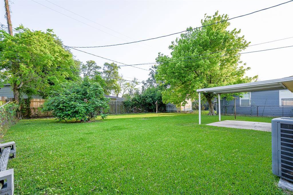Plenty of space for all of your family gatherings.