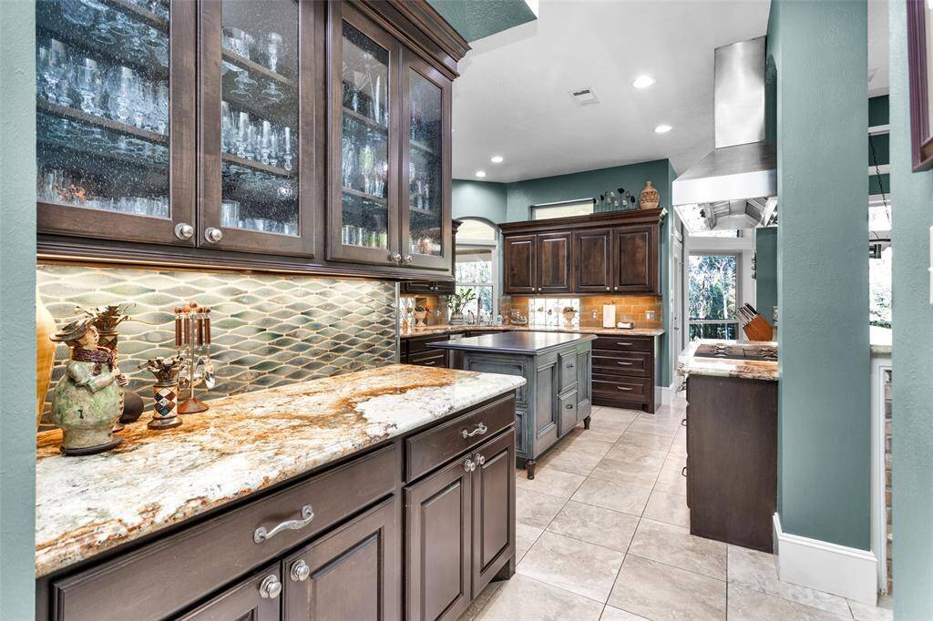 Butlers pantry area off the kitchen