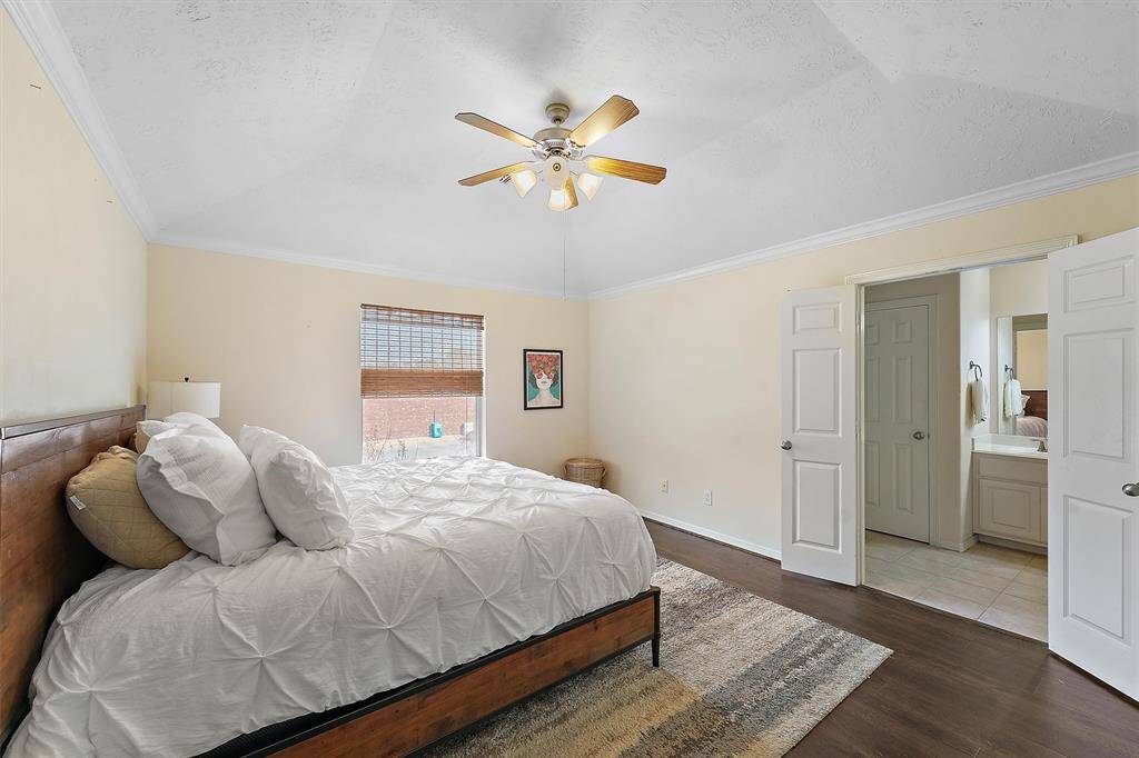 Large primary bedroom is the perfect place to start and end your day. Great natural light and en suite bathroom are a true owner's retreat.