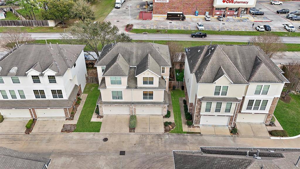 Aerial exterior view of 7818 Stoneyway