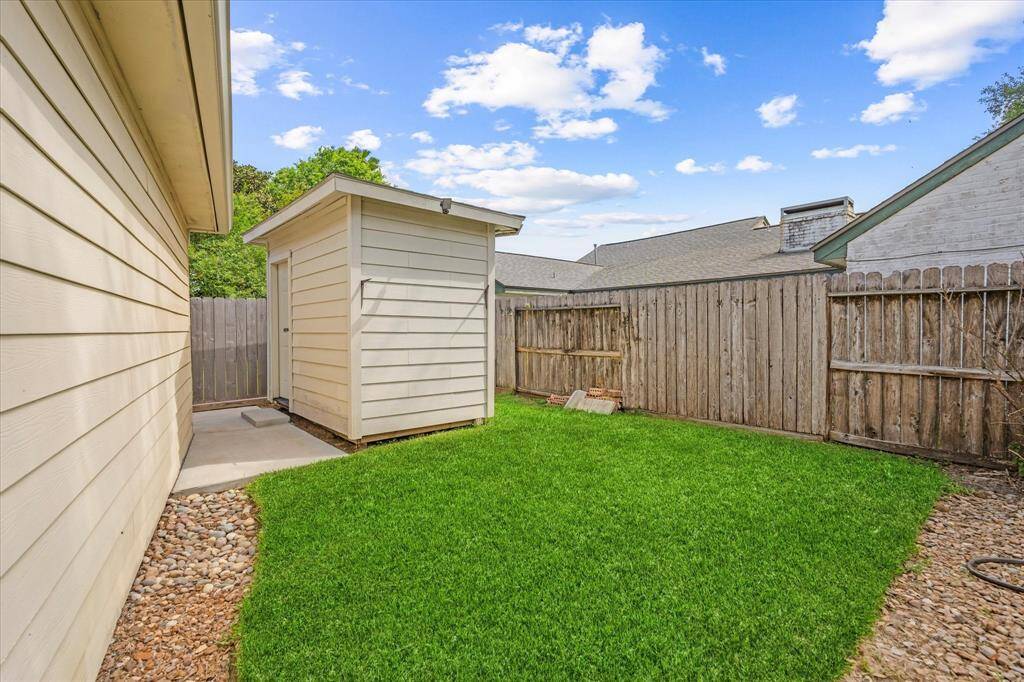 Storage shed