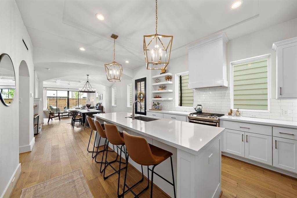The heart of the home: A spacious island for all your needs.