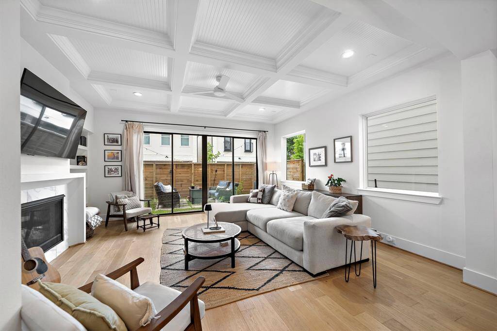 Bright and airy vibes in this inviting living room.
