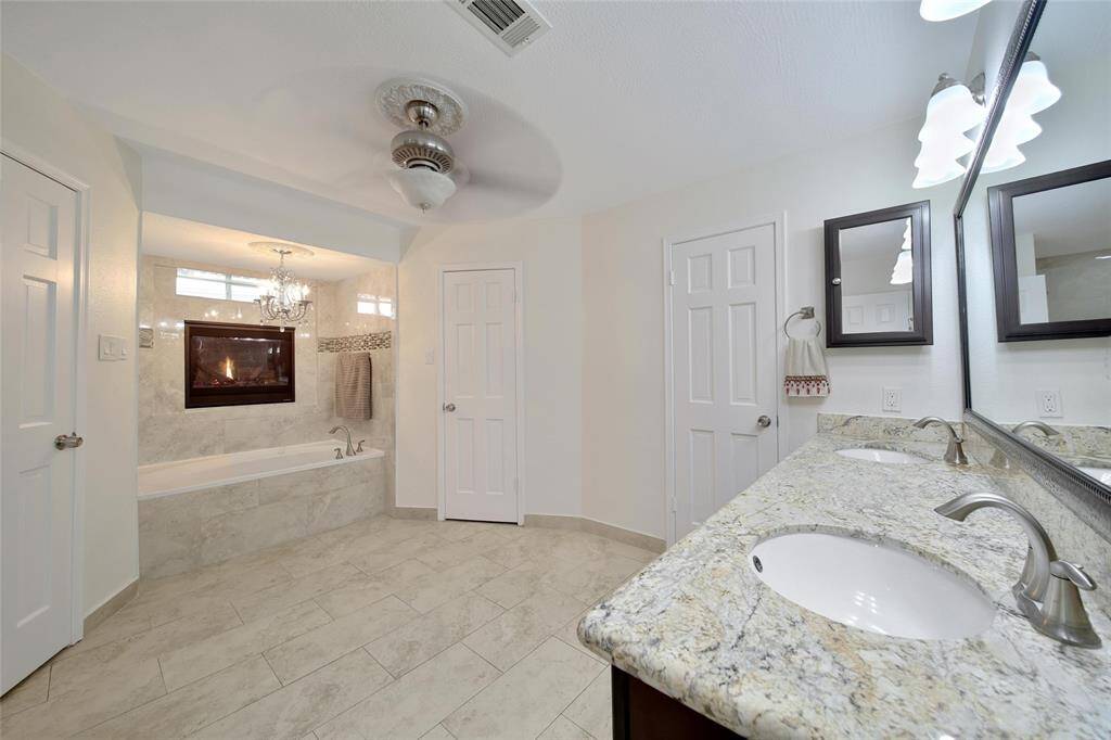 Spa-like serenity in your stunning primary bathroom.