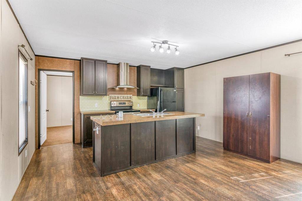 Open kitchen with large island