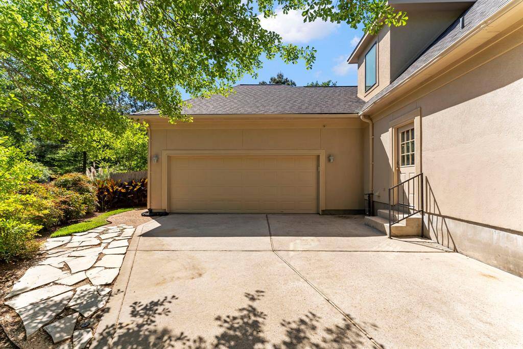 Plenty of parking at this home with long extended driveway leading to 3-car tandem garage.