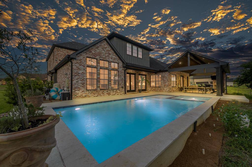 Pristine pool and spa