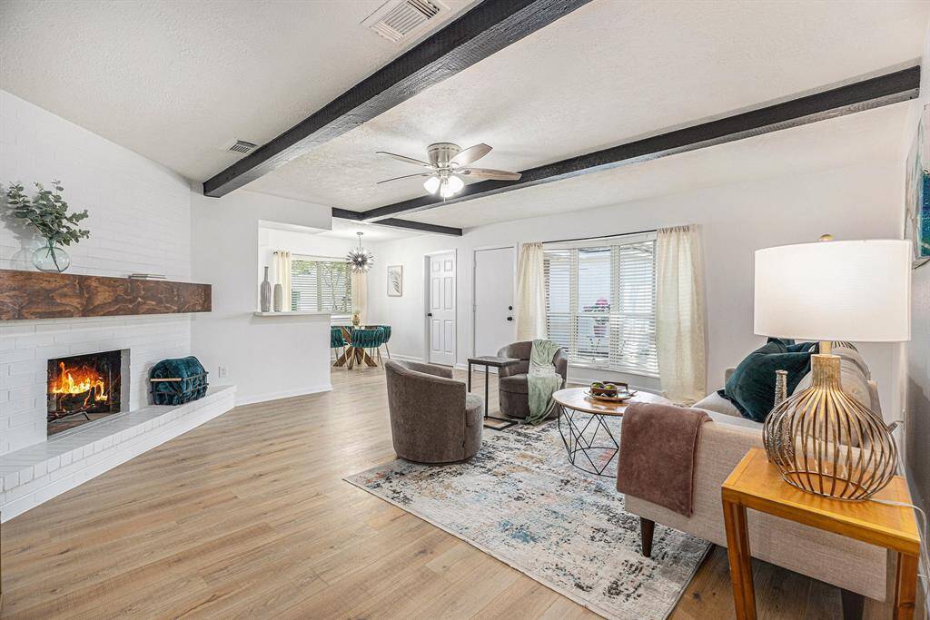 Large open living room with gas fireplace!