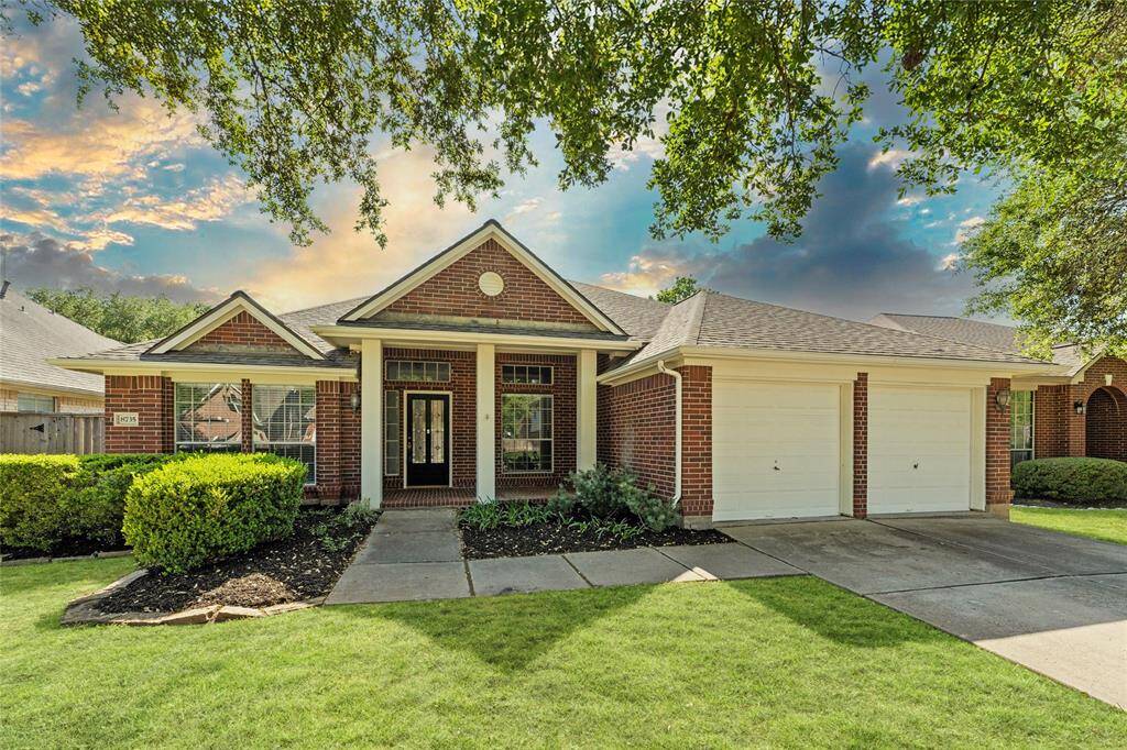 Stunning home located in the heart of Sugar Land