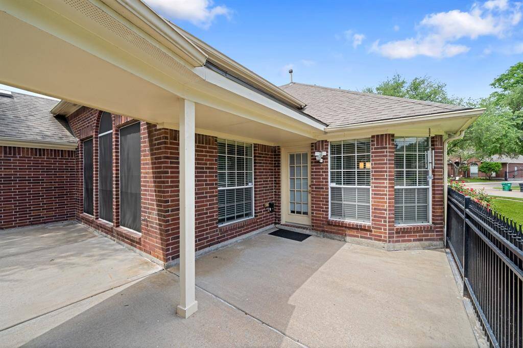 Backporch with access from the kitchen.