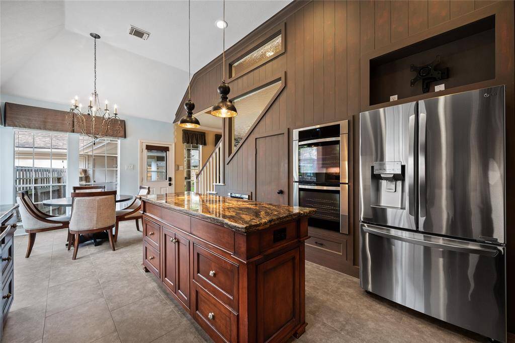 Granite countertops and premier appliances