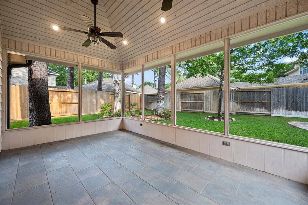 Spacious screened in back porch