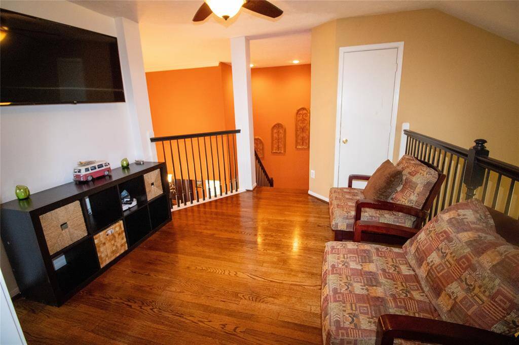 Extra Room