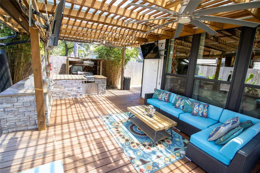 Patio 3