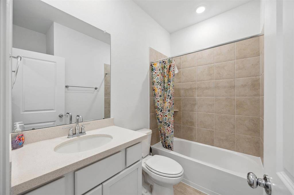 full bath for guest bedroom.