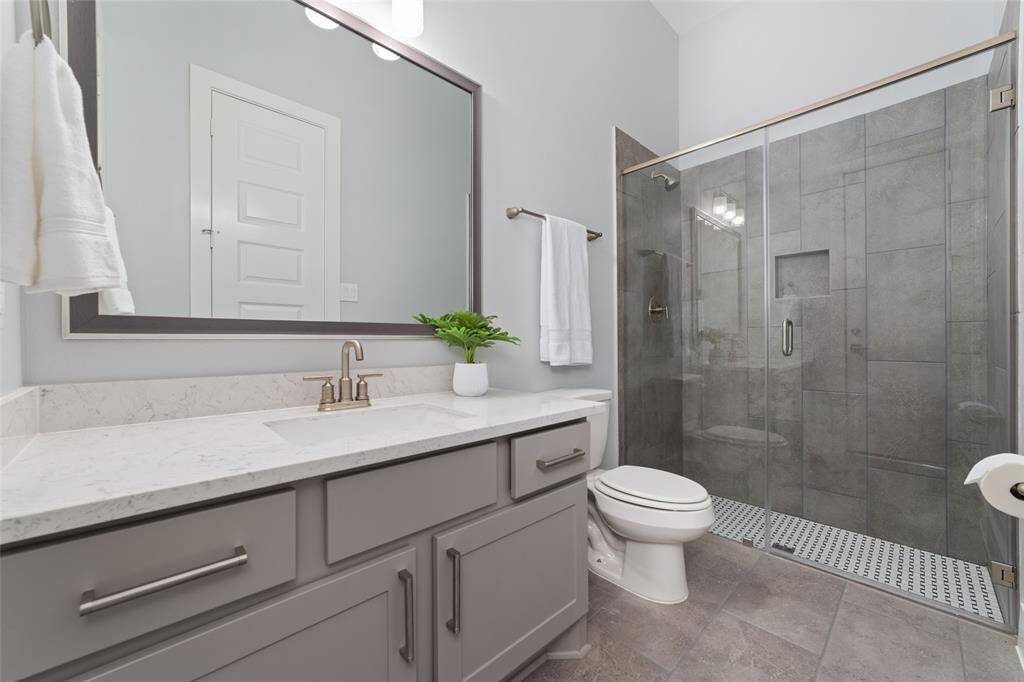 Full bath with direct outdoor access