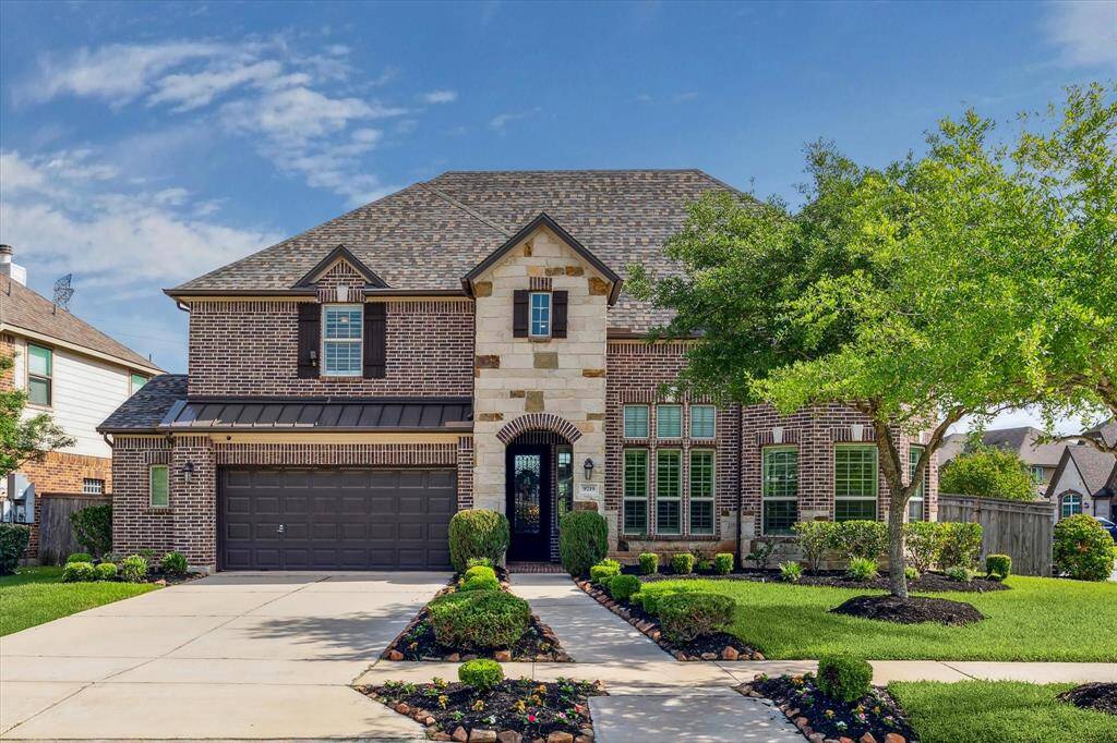 Tucked away on a peaceful corner lot where two cul-de-sacs meet, this inviting home offers comfort, space, and flexibility. The open floor plan features five private suites—two down, including the owner’s retreat and a guest suite, plus three up. Enjoy a media room, game room, formal dining, and private study, along with a covered patio and fenced yard with a sprinkler system, perfect for relaxing or entertaining.