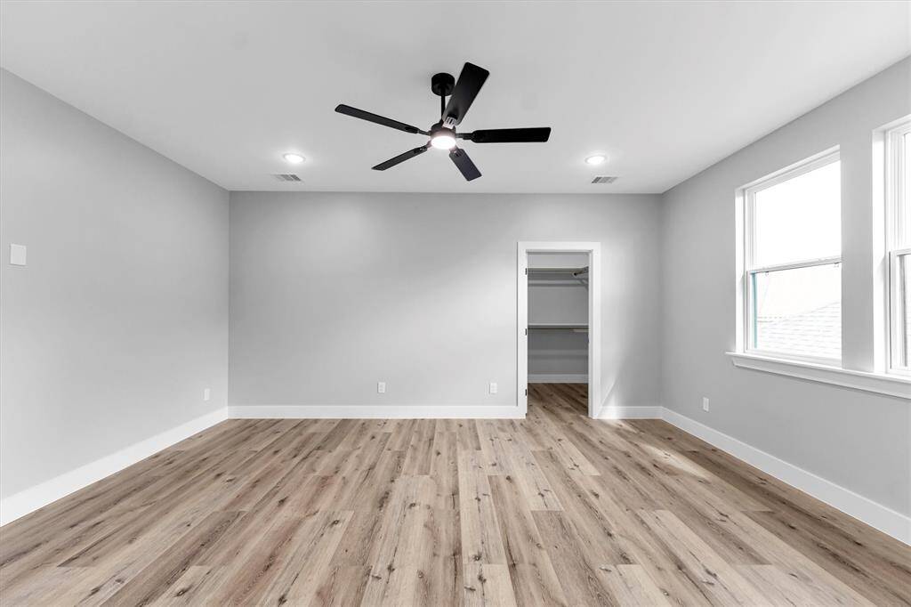 The home includes three bedrooms on the second two share a jack-in-jill bathroom, third bedroom has their own bathroom providing convenience and privacy for guests or family members
