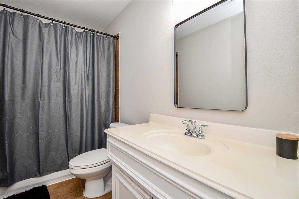Bathroom 3