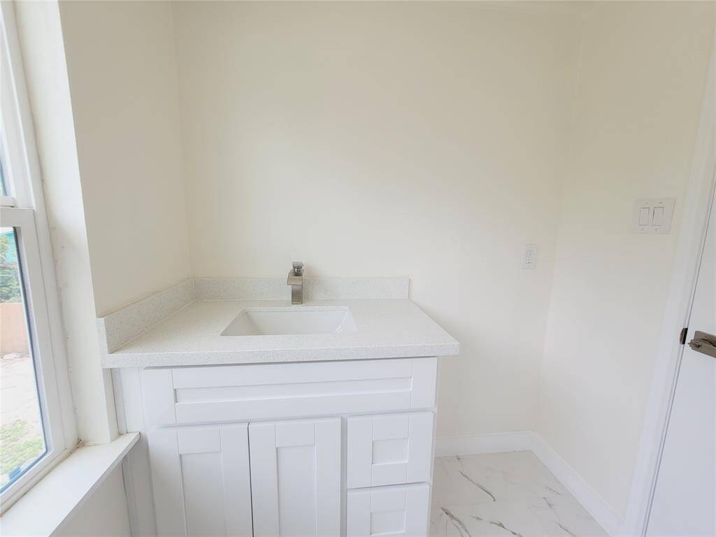 Upstair ensuite bathroom with shower only