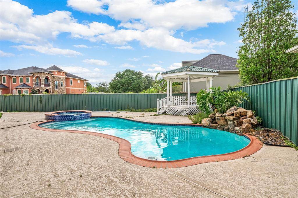 Property Image 43