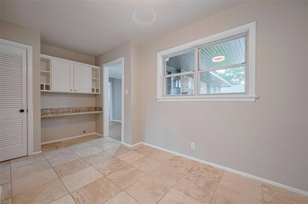 There is a nook off the breakfast area that could be used as a desk for planning, a coffee bar, wine storage or made into a butlers pantry.