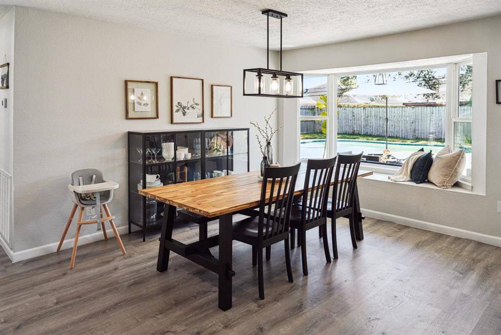Dining Area – Large dining space with great natural light and an open flow into the kitchen.