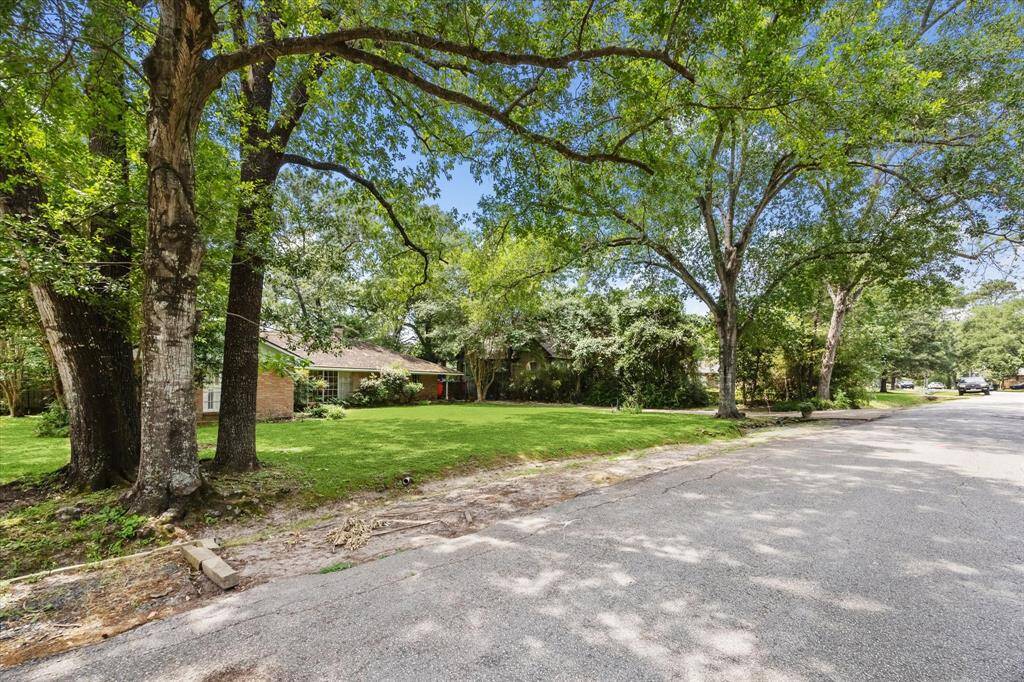 Large lot located on the pretty curve in the street which makes it feel more private.