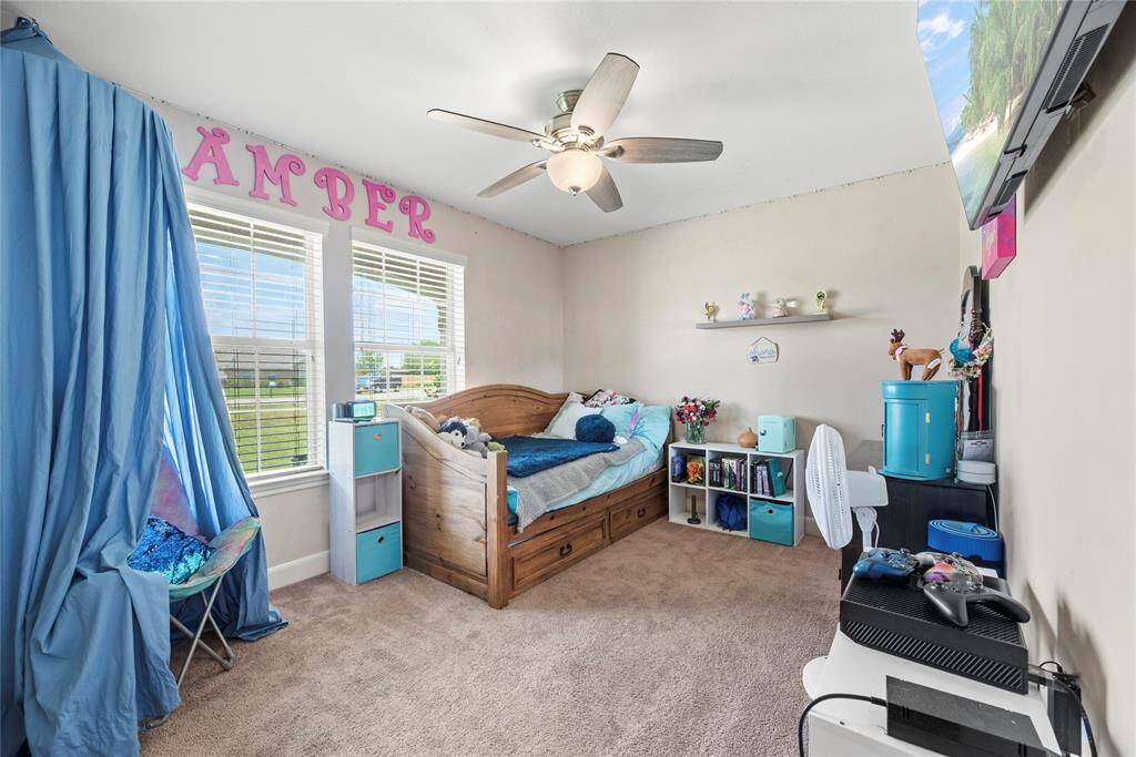 2nd bedroom.