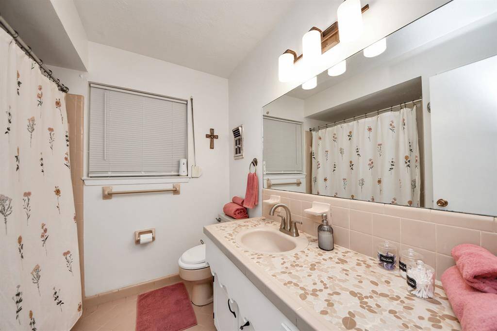 1st Floor Bedroom